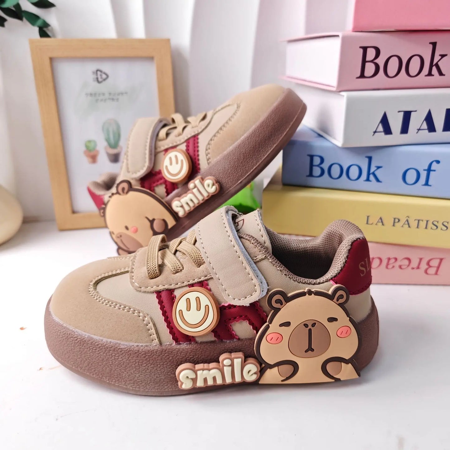 Capybara Kids Sneakers – Kawaii Cartoon Sports Shoes (Size 27–38)