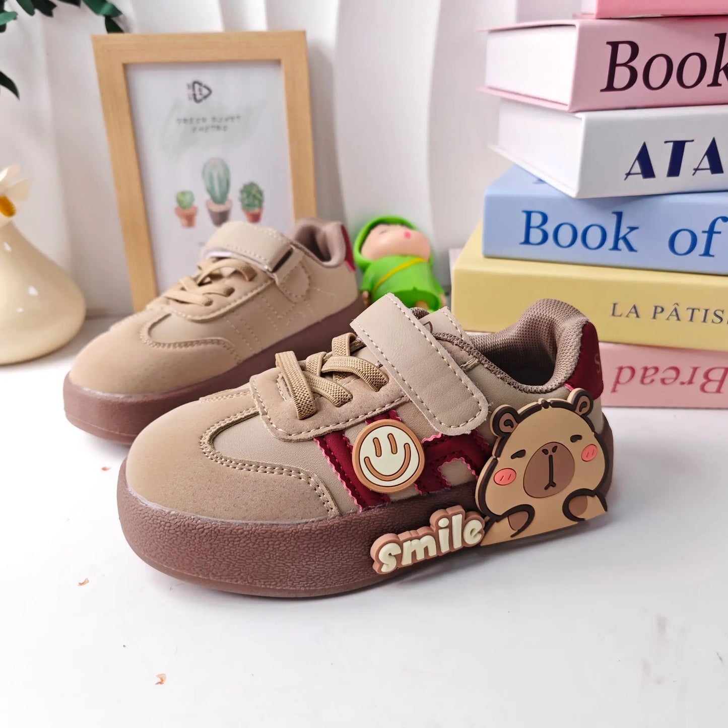 Capybara Kids Sneakers – Kawaii Cartoon Sports Shoes (Size 27–38)